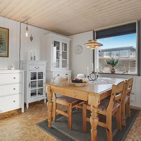 Amazing In Semesterbostad *