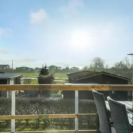 Semesterbostad Amazing In