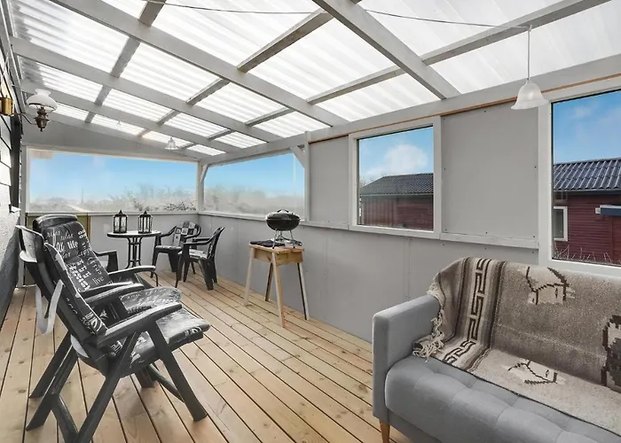 Semesterbostad Amazing In *